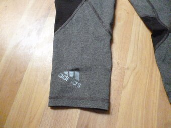 3/4 sportovní legíny Adidas Techfit vel. XS - 2