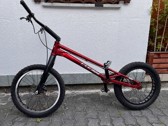 Trialové kolo Clean X3 - 2
