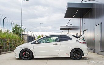 Honda Civic TypeR FN2 2.0 i-VTEC 148kW Championship White - 2