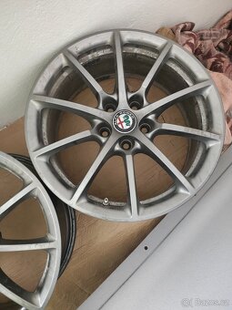 Originální ALU kola Alfa Romeo Giulia 17" - 2
