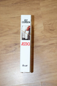 Kniha Jezdci, Jilly Cooper - 2