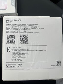 Samsung Galaxy Fit3 včetně pouzdra a řemínku - 2