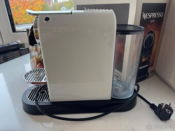 Kávovar Nespresso DeLonghi - 2