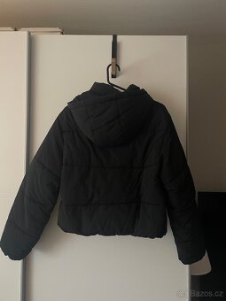 Zimní puffer bunda s kapucí - 2