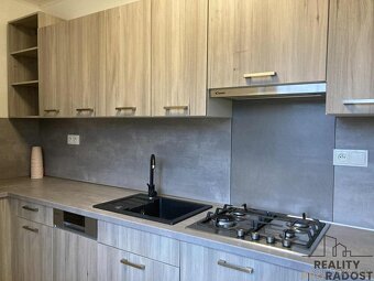 Pronájem bytu 3+1 ve Znojmě, byt 3+1, balkon Riegrova Znojmo - 2