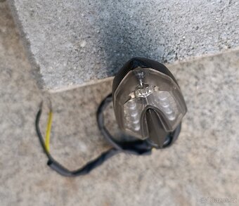 Led směrovka na Yamaha MT125 - 2
