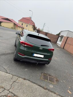 Hyundai Tuscon 2.0CRDi 4x4 - 2