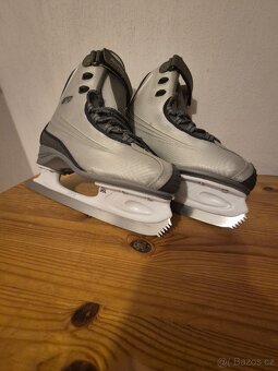 Damske brusle vel 8 - 2