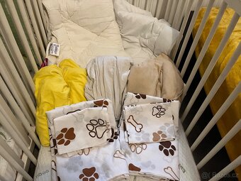 2x dětská postýlka s výbavou - 2