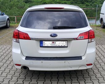 Subaru Legacy Outback-rv-2010 - 2