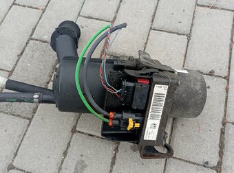 Elektrické servo Peugeot 5008 - 2