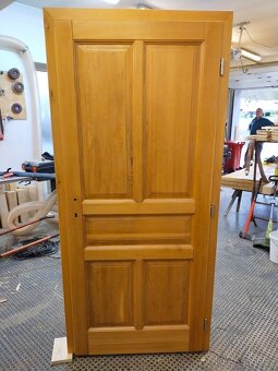 Interiérové dveře dub masiv - 2