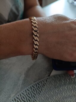 Dámský zlatý náramek - 2