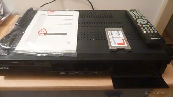 Satelitní přijímač Topfield TF 7700 HSCI - 2