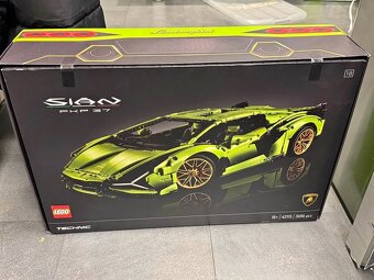 LEGO Technic Lamborghini - 2