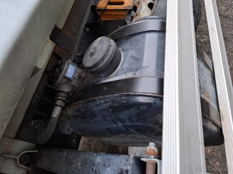 Prodám nástavbu sklápěcí man,daf,renault - 2