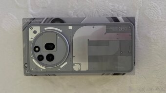 Nothing phone 3a pro - 2