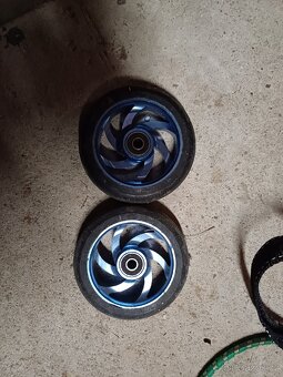 Bestial Wolf Twister - 2