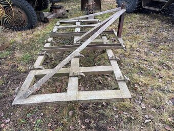 Kultivátor nesený za traktor - 2