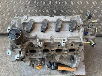 Motor a převodovka Nissan 1.6i HR16 - 2