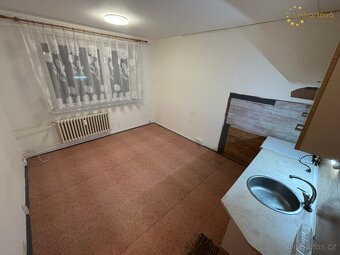 Pronájem bytu 1+1 43 m² Neumannova, Aš - 2