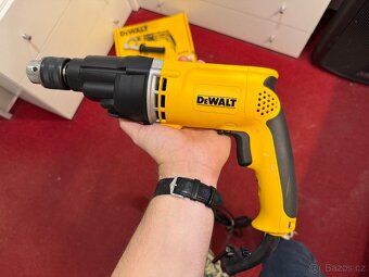 Přiklepová vrtačka Dewalt D21805 - 2