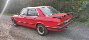 BMW E28 525E - 2