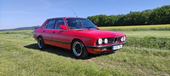 BMW E28 525E - 2