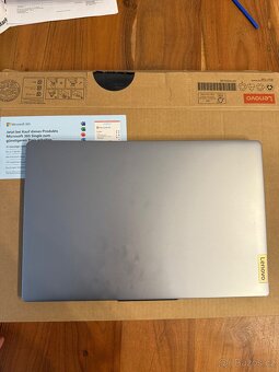 Lenovo IdeaPad Slim 3 - 2