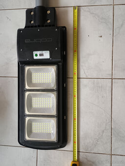Prodám solární venkovní lampu COBRA + držák na zeď - 2