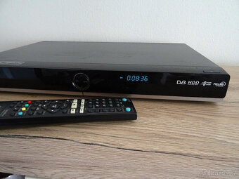 💥 DVD rekordér LG RHT498H - 250 GB HDD - HDMI - USB - 💥 - 2