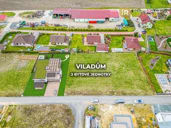 Prodej exkluzivního pozemku, 1.176 m2, Srch - Pardubice - 2