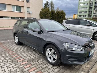 VW Golf 7, r.v. 2017, NAVI, př. + zad. asistent, diesel - 2