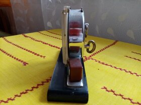 RETRO budík zn. PRIM, r. 1960 - 2