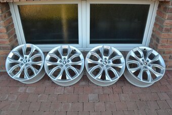 5x100 R18 Hliníkové disky originál Škoda Kamiq - 2