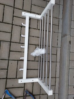 Věšák - 2