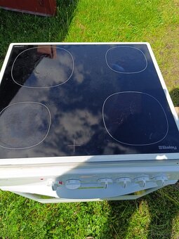 Vestavěná trouba a keramická deska - 2