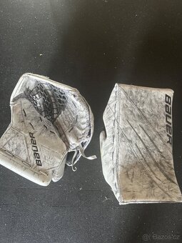Bránkarske hokejové rukavice ,bauer, velkosť senior, - 2