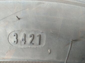 Prodám 2 zimni gumy Sava eskimo 195/55 R16 - 2