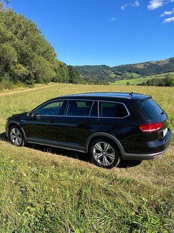 VW Passat Alltrack - 2