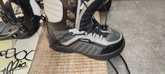 Dětský snowboard 117cm - 2