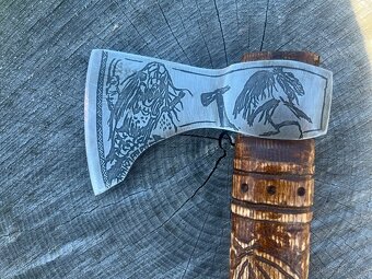 Sekera leptaná Kořist - 2