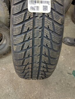 Zimní pneumatiky 235/70 R16 - 2