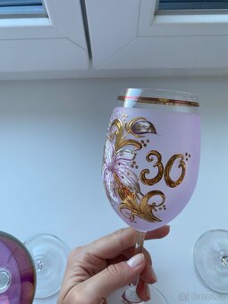 Barevné vínové sklenice - 2