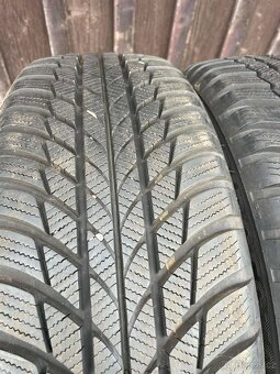 Zimní pneu Bridgestone 185/60 R16 86H vzorek 80-90% - 2