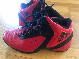 Basketbalové boty Adidas vel. 37,5 - 2