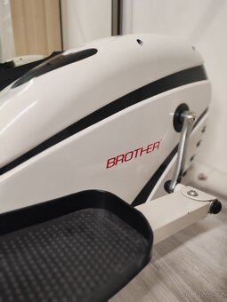 Eliptický crossový trenažér Brother řady BE - 2