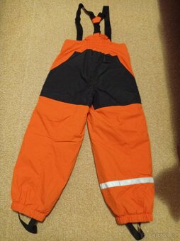 Šusťákové kalhoty H&M vel. 128 - 2