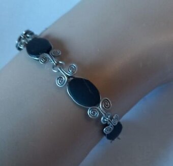 Náramek s černými onyxy - 2