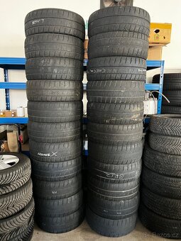 Slicky Michelin R18 H31 - 2